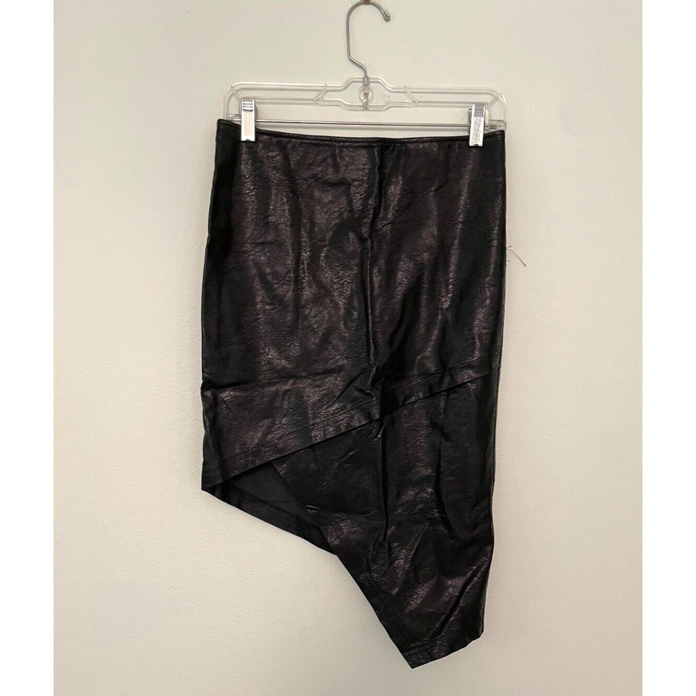 Womens Skirt Size 8 Black Faux Leather Asymmetrical Hem Stretch Punk Witchy Goth